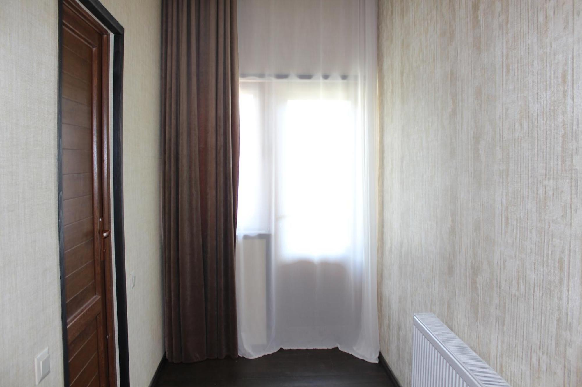 Hotel Eden Mestia Exteriör bild
